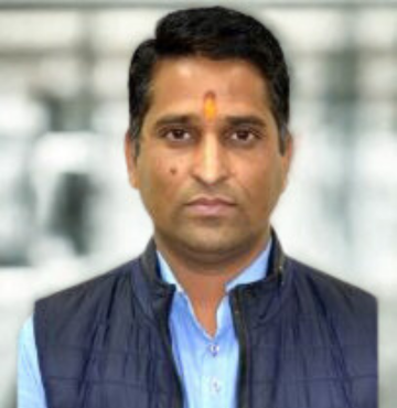 Ugma Ramji Sir - Senior Faculty at SG Classes India Ajmer.