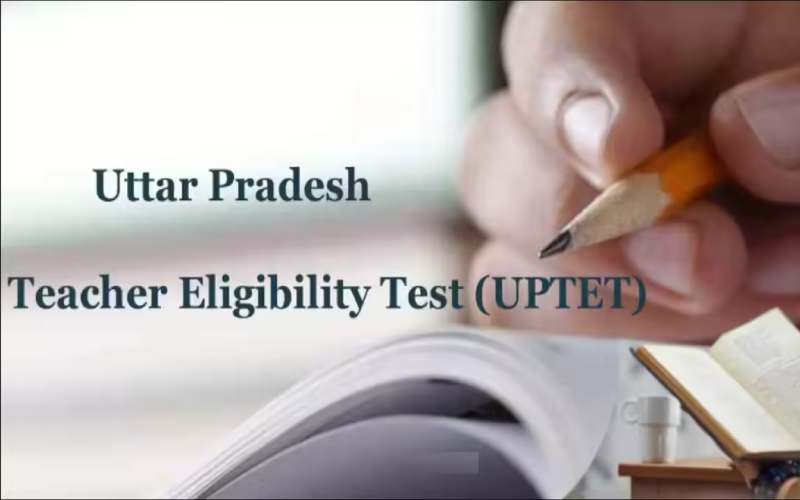 UPTET coaching classroom with students and teacher in Ajmer